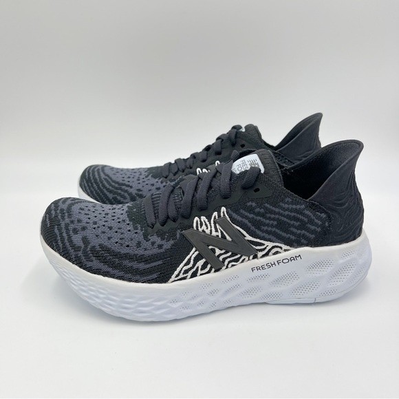 New Balance Size 5 Fresh Foam 1080 V10 Black Blue White Running Sneakers Shoes - Picture 7 of 13